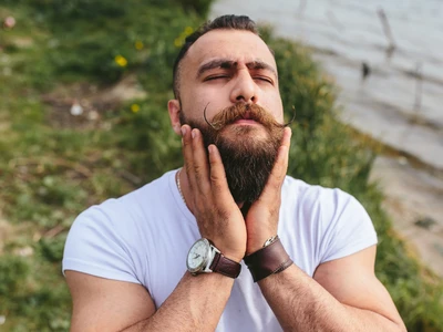 beneficios del alisador de barba