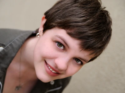 cepillo alisador en pelo corto